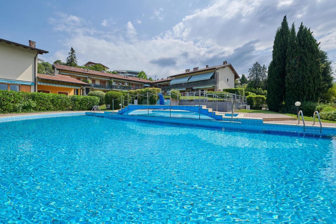 Apartmentsgarda - Baia D'Argento Residence コステロマーノ エクステリア 写真