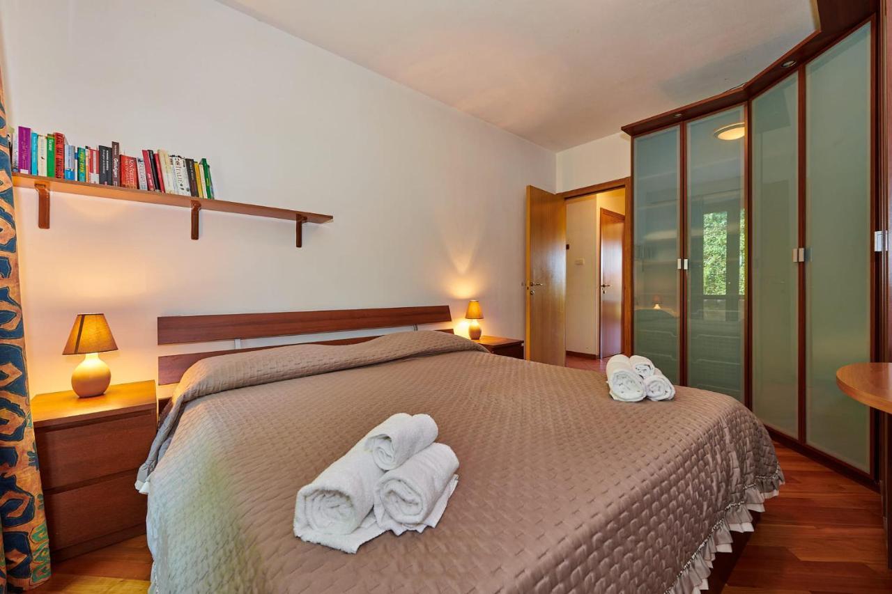 Apartmentsgarda - Baia D'Argento Residence コステロマーノ エクステリア 写真