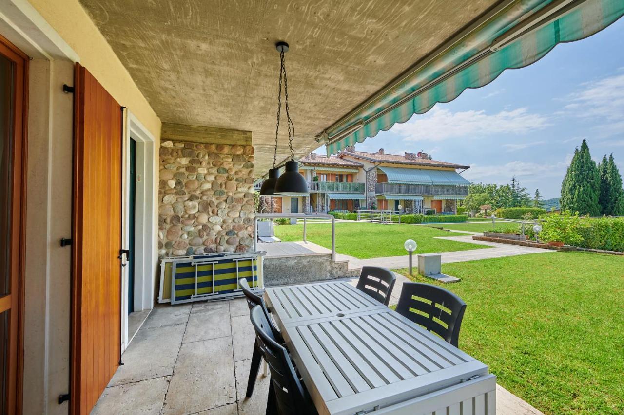 Apartmentsgarda - Baia D'Argento Residence コステロマーノ エクステリア 写真