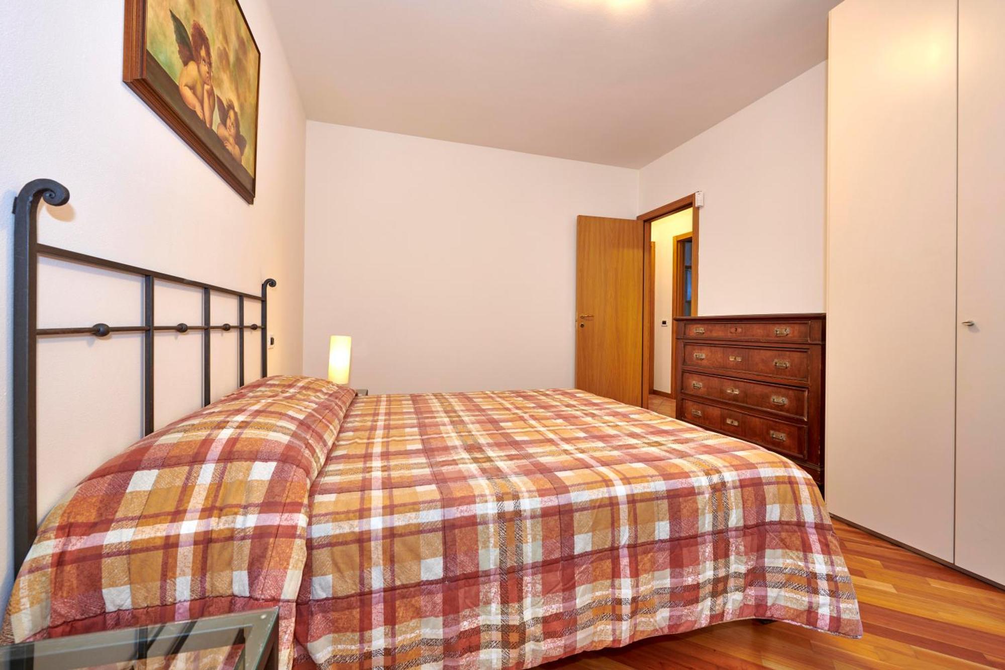 Apartmentsgarda - Baia D'Argento Residence コステロマーノ エクステリア 写真